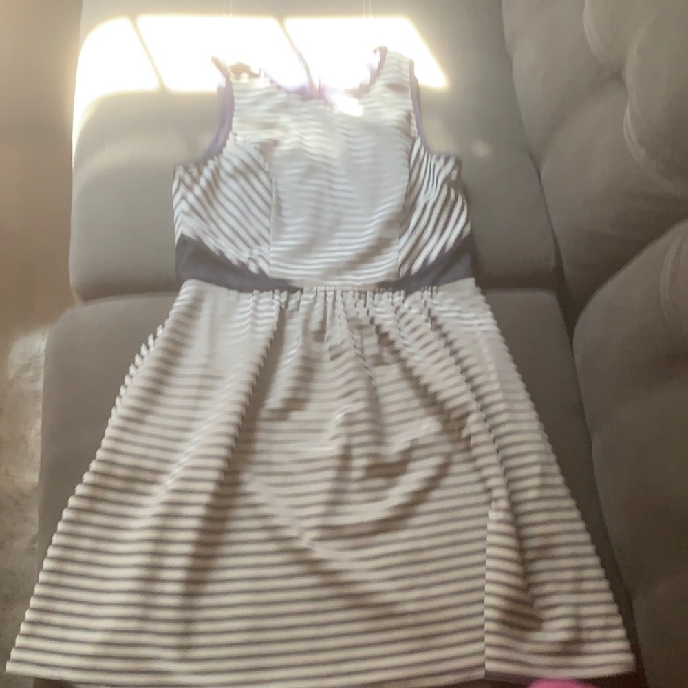 Jessica Simpson size 10 dress with pockets!